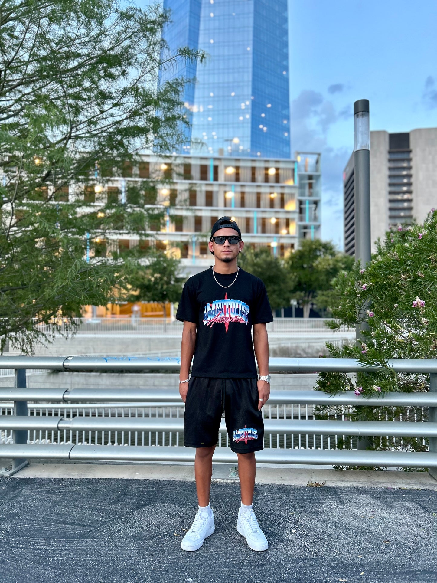"HUSTLERS ONLY" SHIRT (BLACK)
