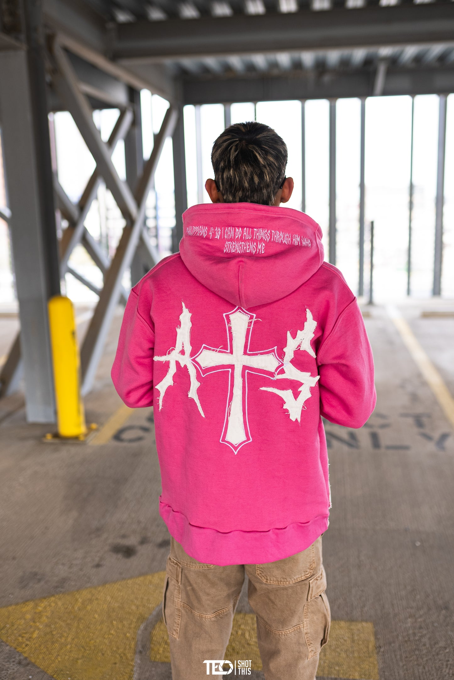 AMBITIOUSS "ŁÀ FŁÀMÉ" zip up hoodie Pink.