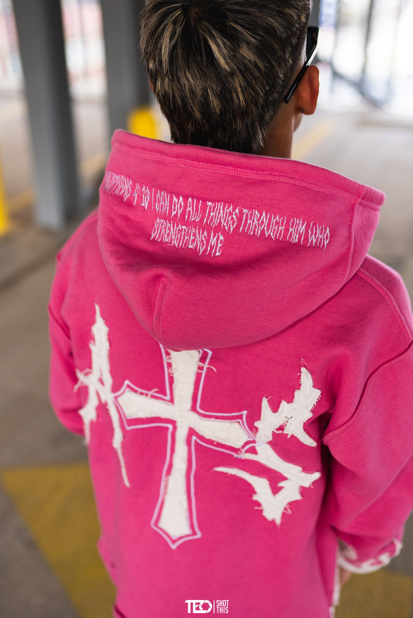 AMBITIOUSS "ŁÀ FŁÀMÉ" zip up hoodie Pink.