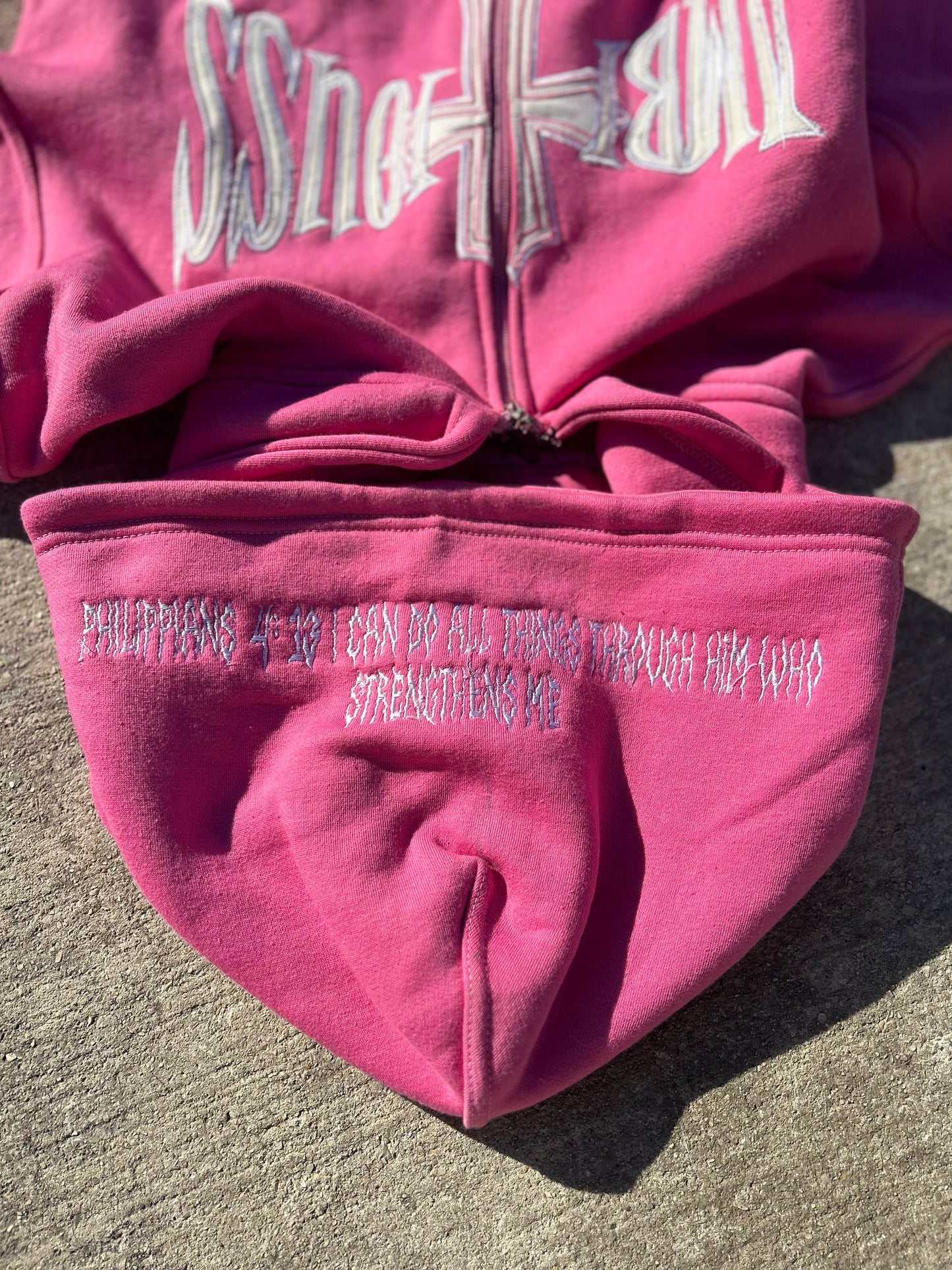 AMBITIOUSS "ŁÀ FŁÀMÉ" zip up hoodie Pink.